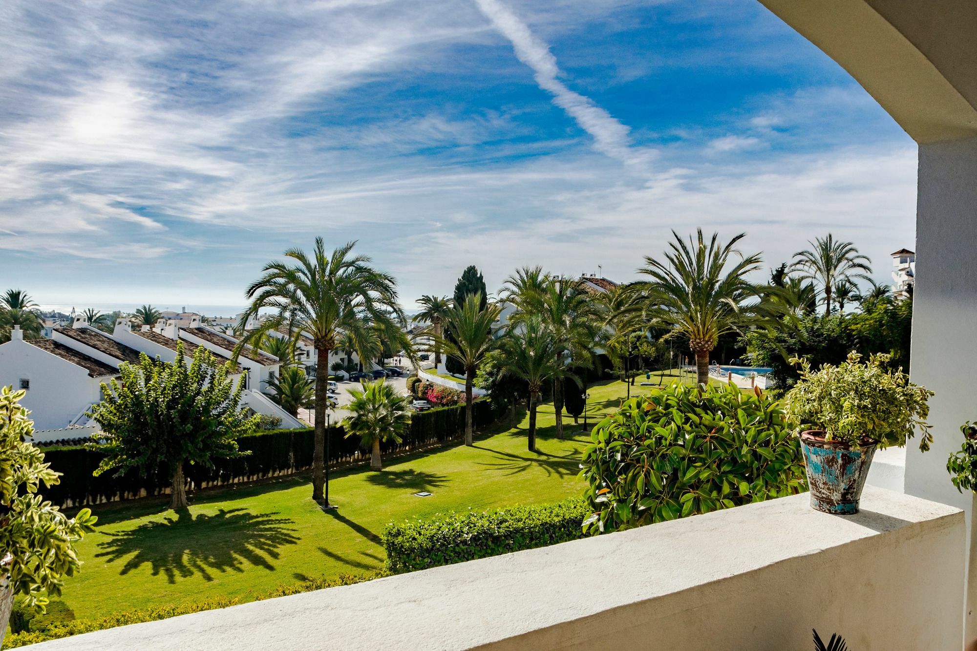 Malambo - Roomservice * Marbella